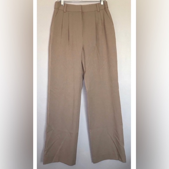 FAVORITE DAUGHTER The Favorite Pant Shortie Pleated Trouser in Beige Womens 12 - Picture 2 of 4